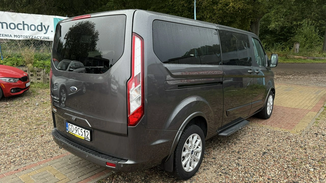 Ford Tourneo Custom - Zdjęcie 4