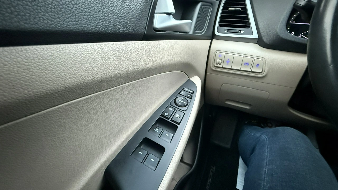 Hyundai Tucson - Zdjęcie 17