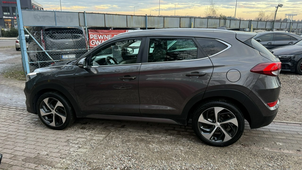 Hyundai Tucson - Zdjęcie 8