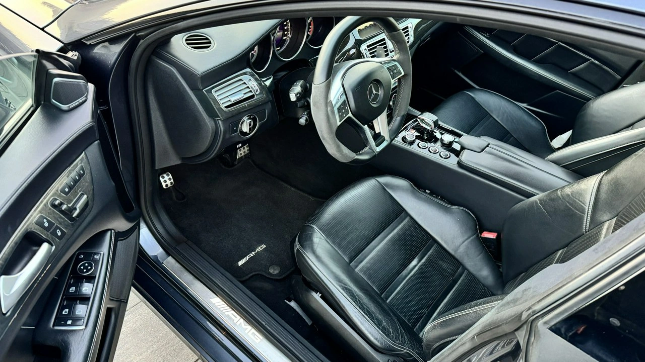 Mercedes CLS 63 AMG - Zdjęcie 15