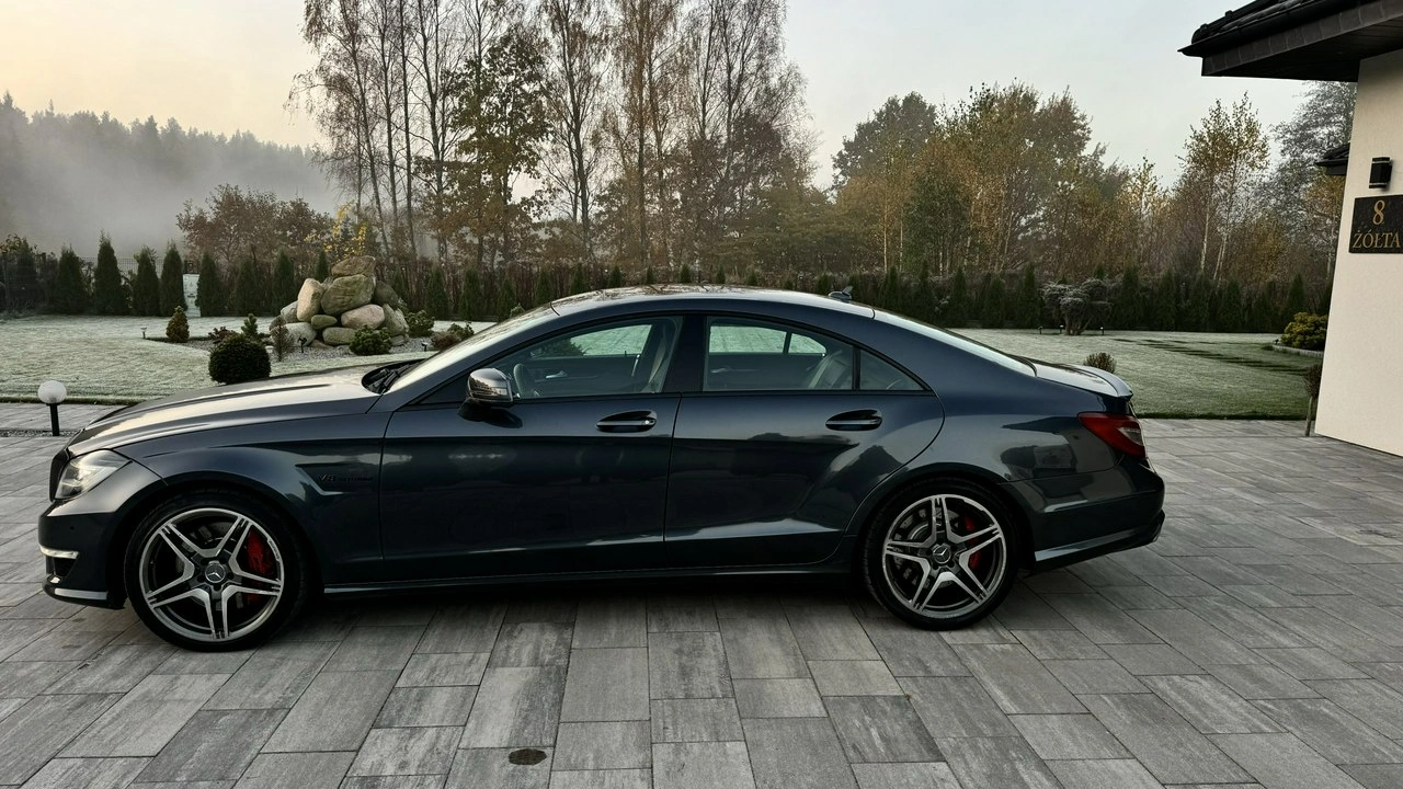 Mercedes CLS 63 AMG - Zdjęcie 17