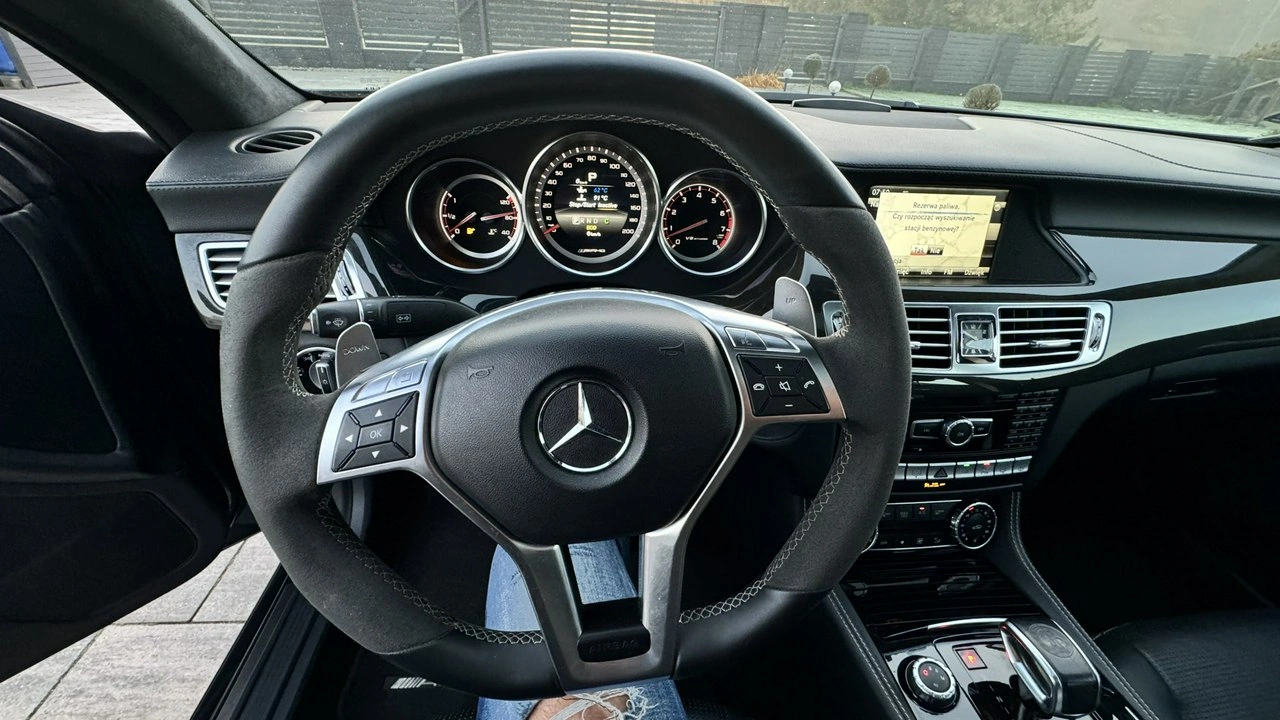 Mercedes CLS 63 AMG - Zdjęcie 22