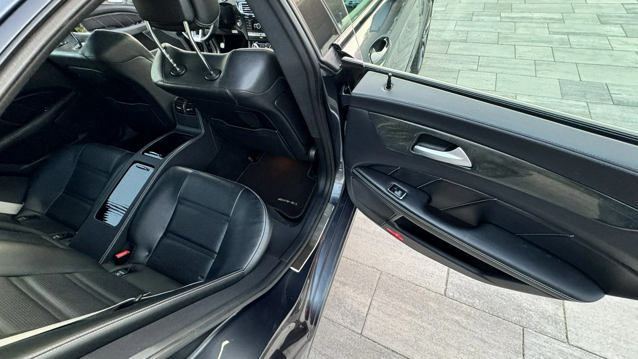 Mercedes CLS 63 AMG - Zdjęcie 33