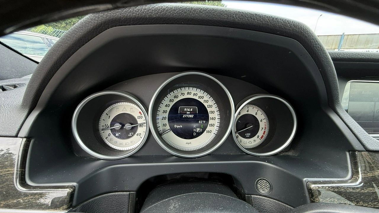 Mercedes E 350 - Zdjęcie 13