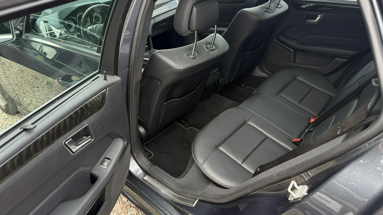 Mercedes E 350 - Zdjęcie 26