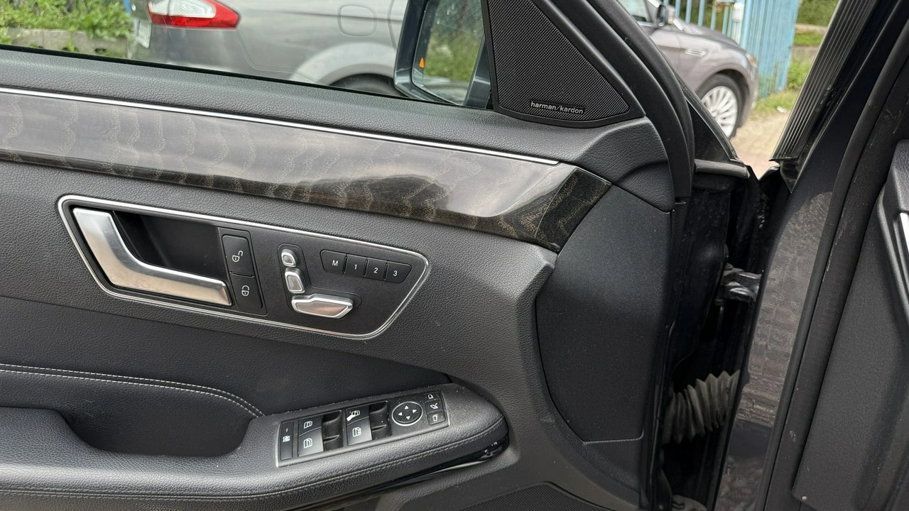 Mercedes E 350 - Zdjęcie 27