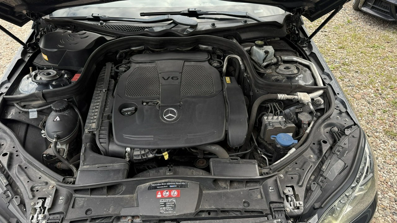 Mercedes E 350 - Zdjęcie 31