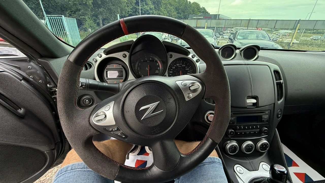 Nissan 370 Z - Zdjęcie 22