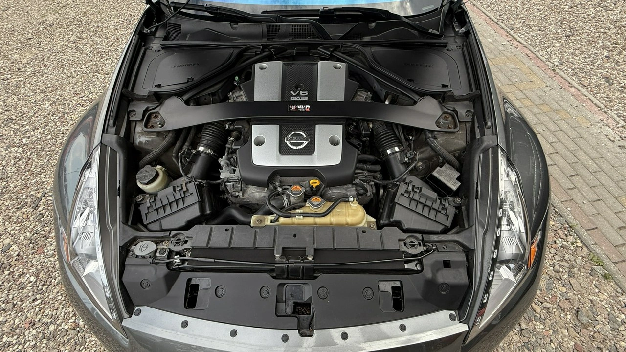 Nissan 370 Z - Zdjęcie 33