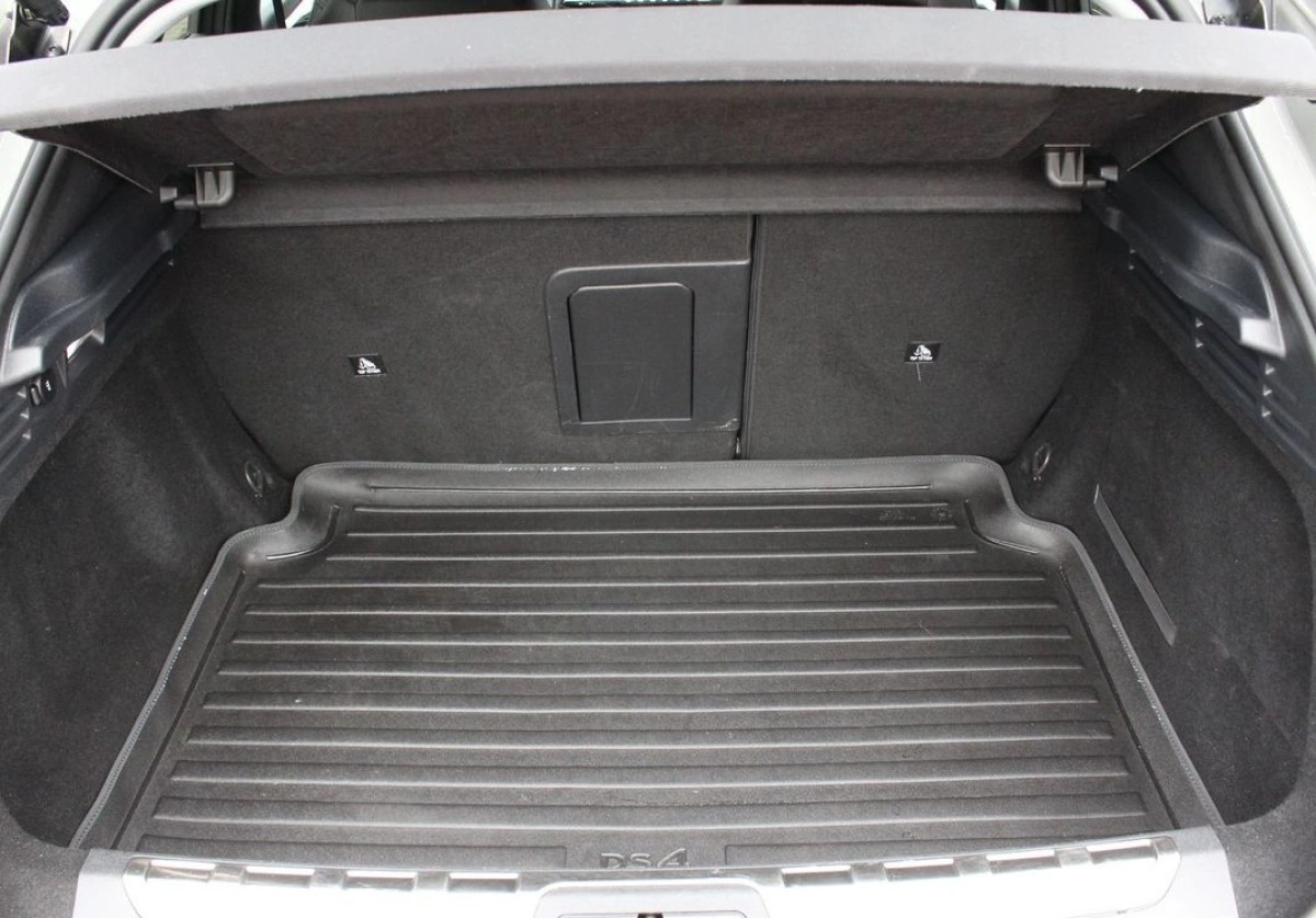 DS Automobiles DS 4 - Zdjęcie 16