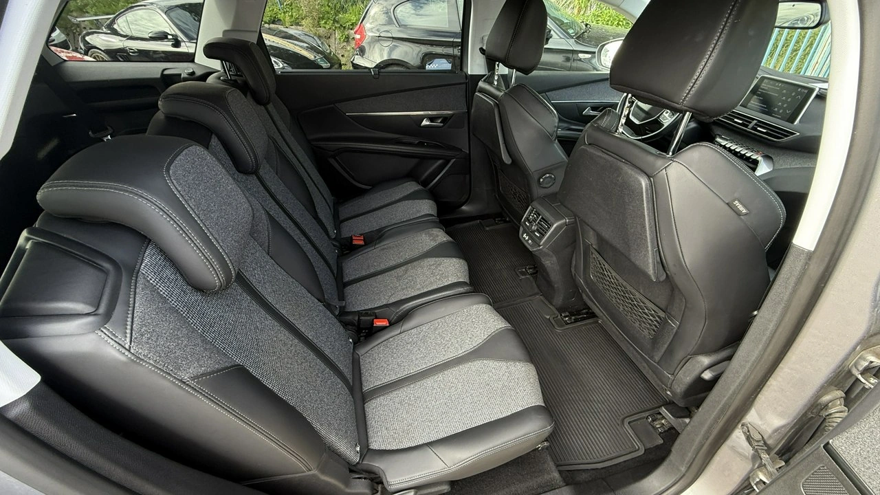 Peugeot 5008 - Zdjęcie 16
