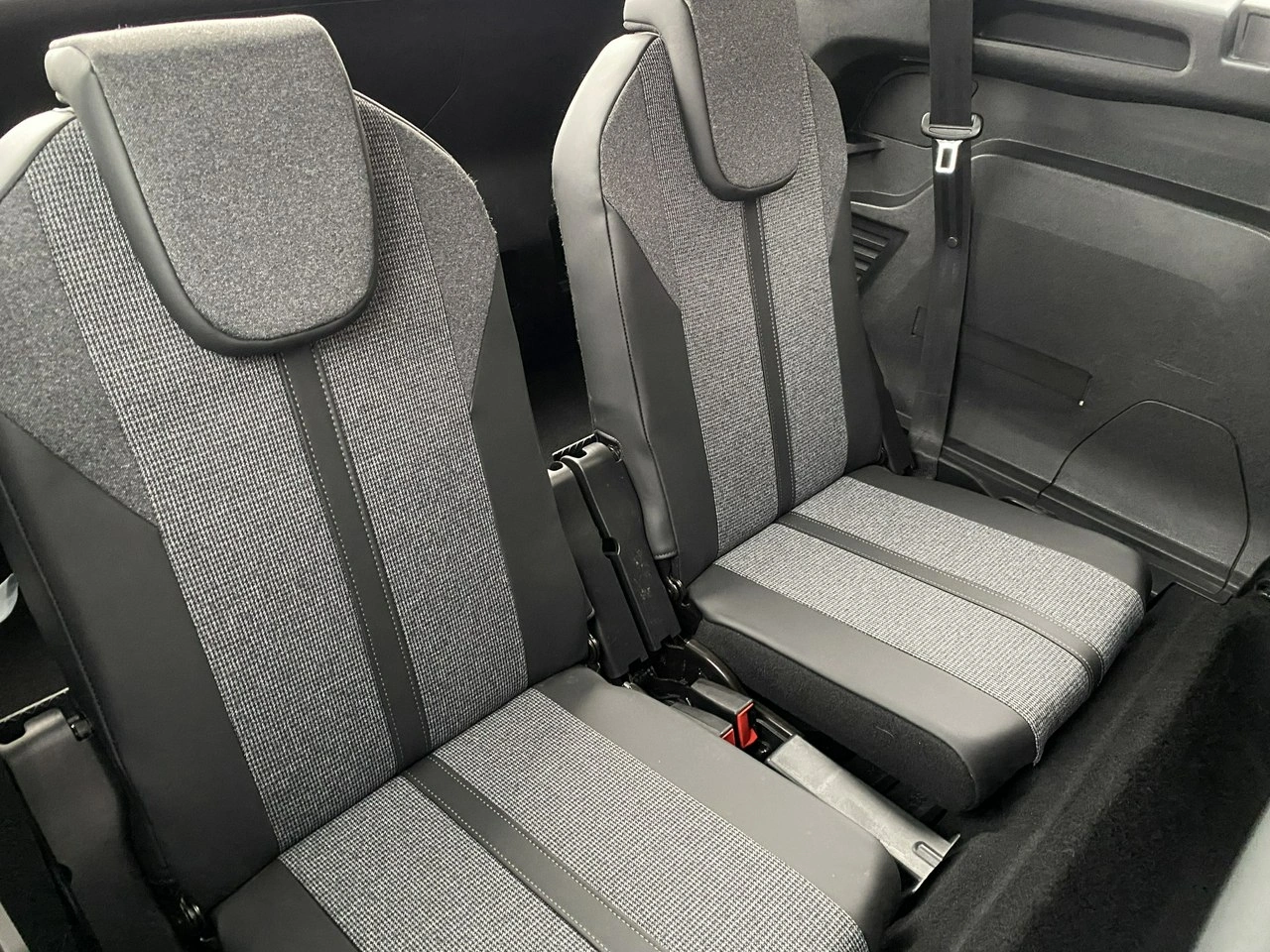 Peugeot 5008 - Zdjęcie 18