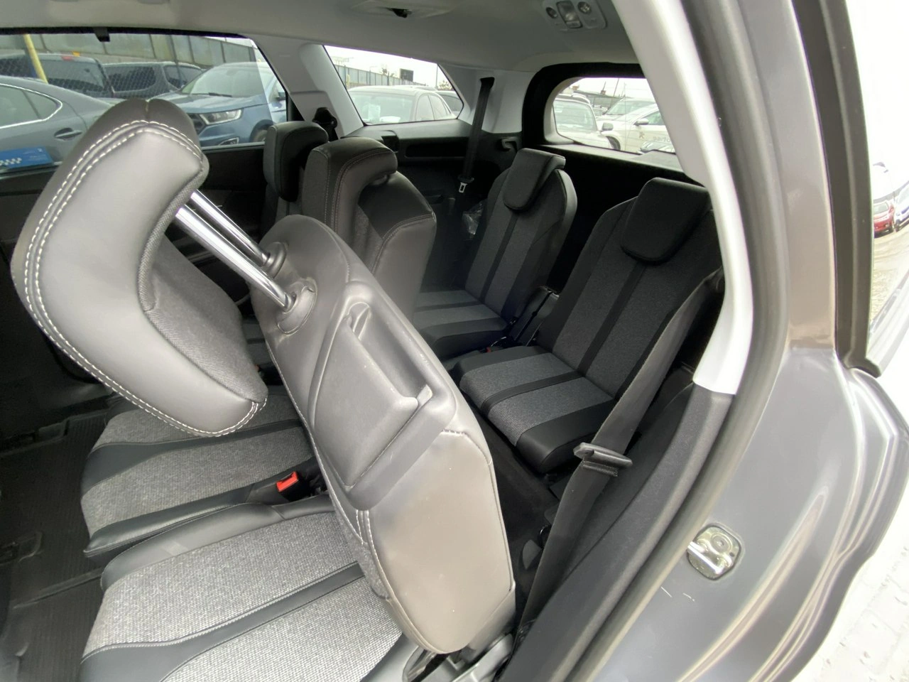 Peugeot 5008 - Zdjęcie 28