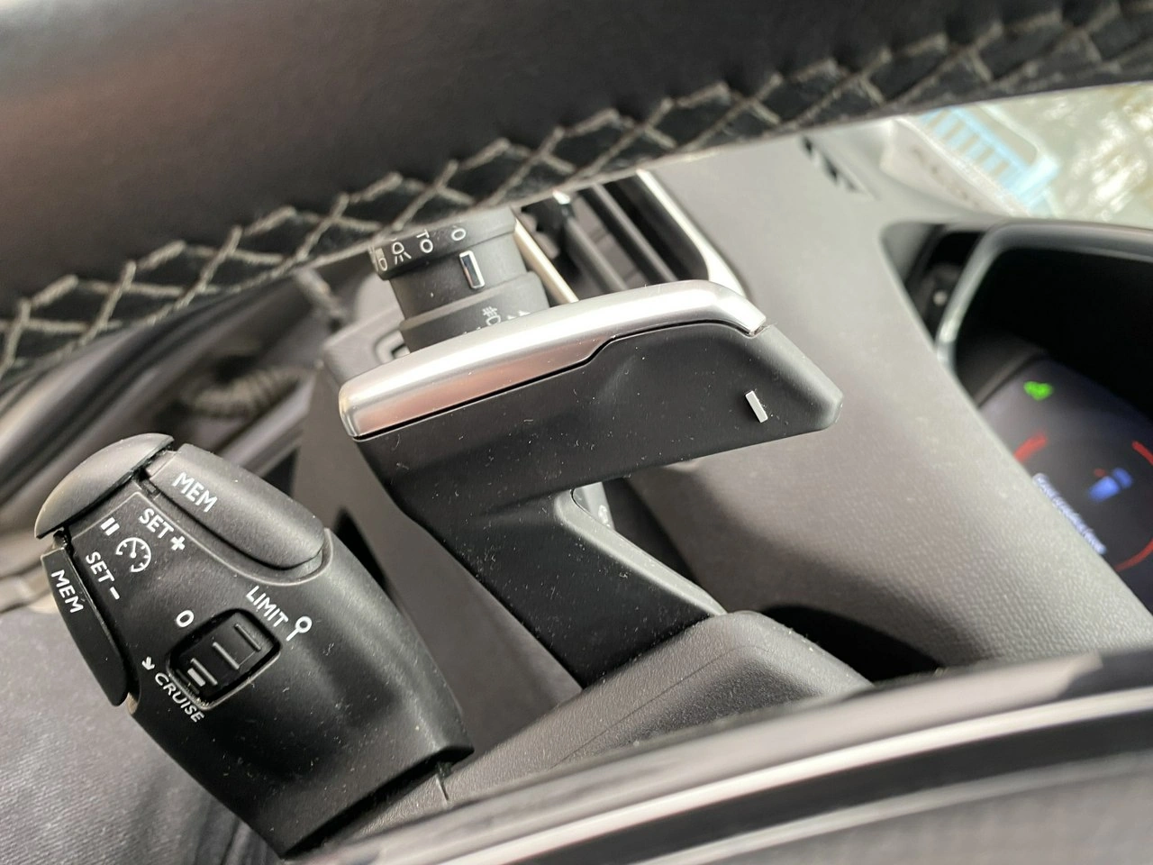 Peugeot 5008 - Zdjęcie 35