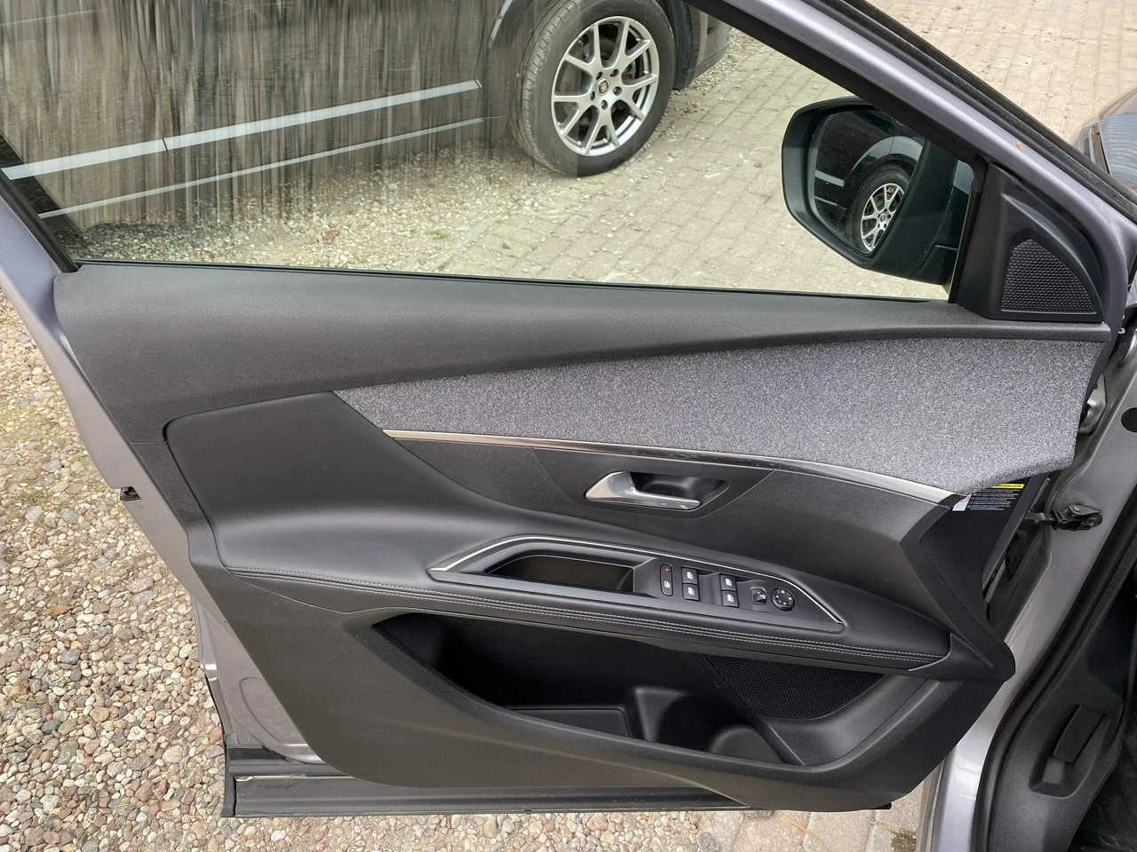 Peugeot 5008 - Zdjęcie 37