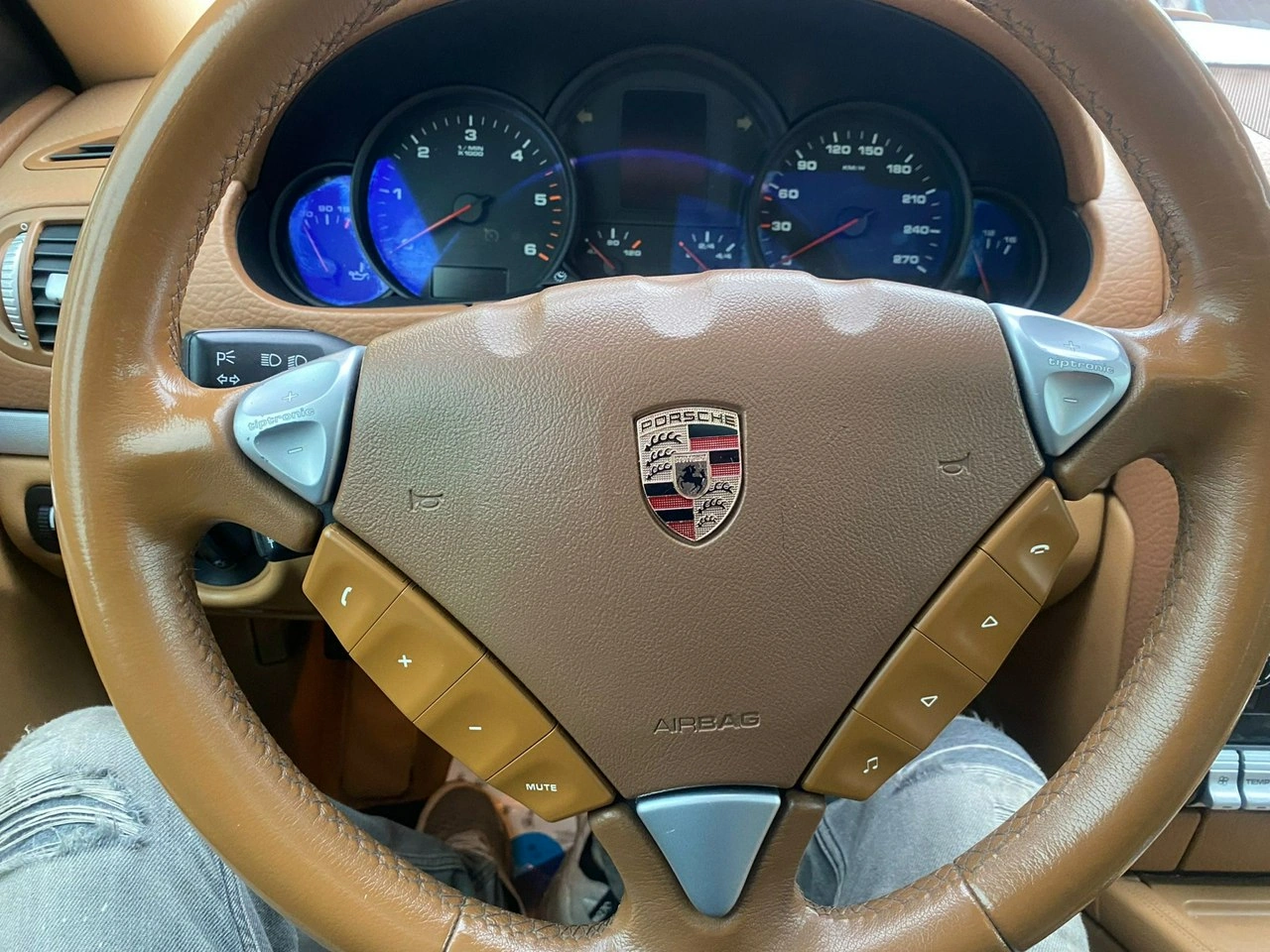 Porsche Cayenne - Zdjęcie 36