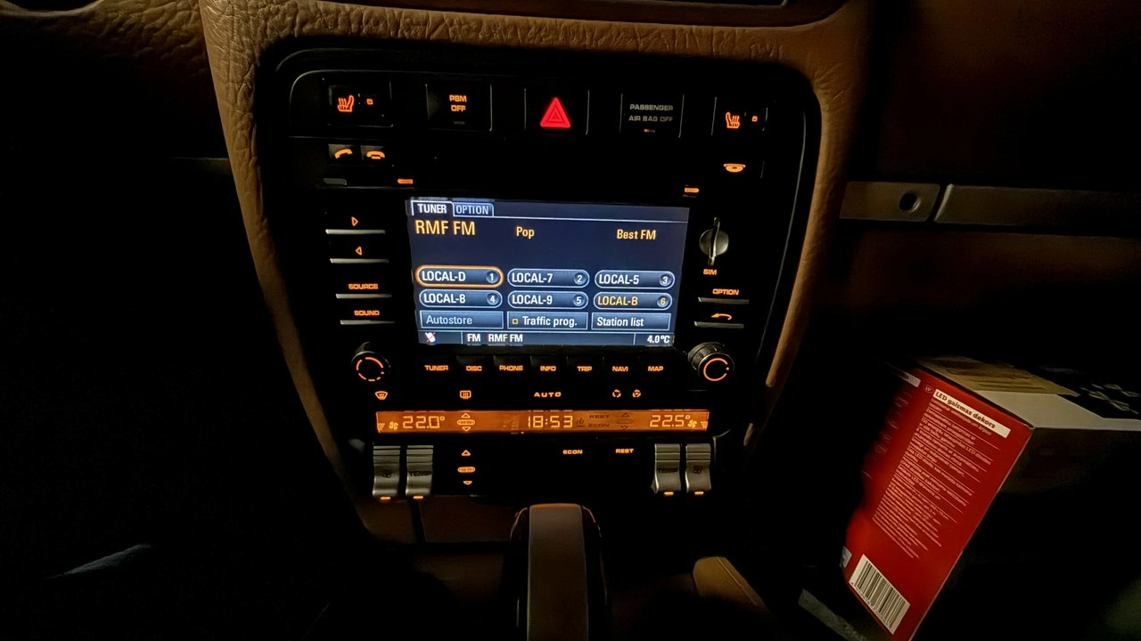 Porsche Cayenne - Zdjęcie 44