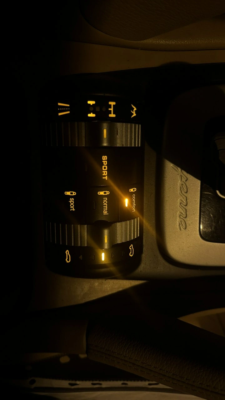 Porsche Cayenne - Zdjęcie 50