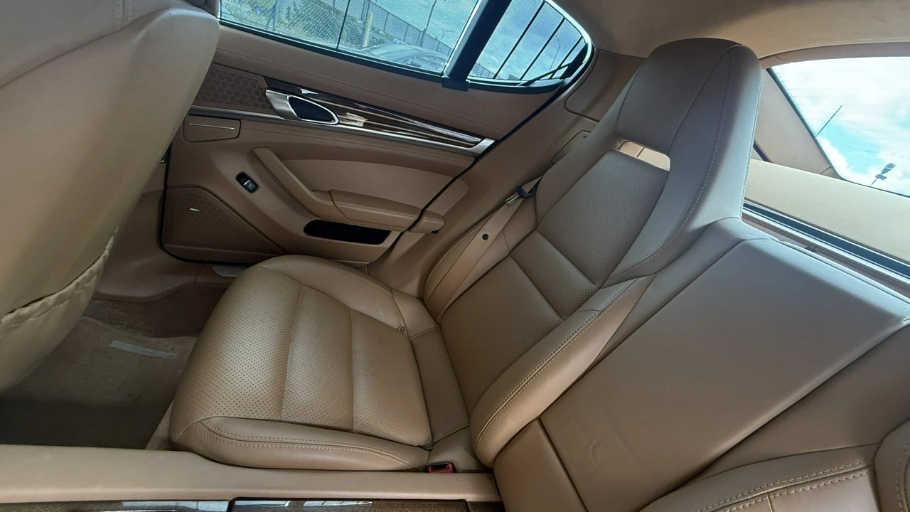 Porsche Panamera - Zdjęcie 29