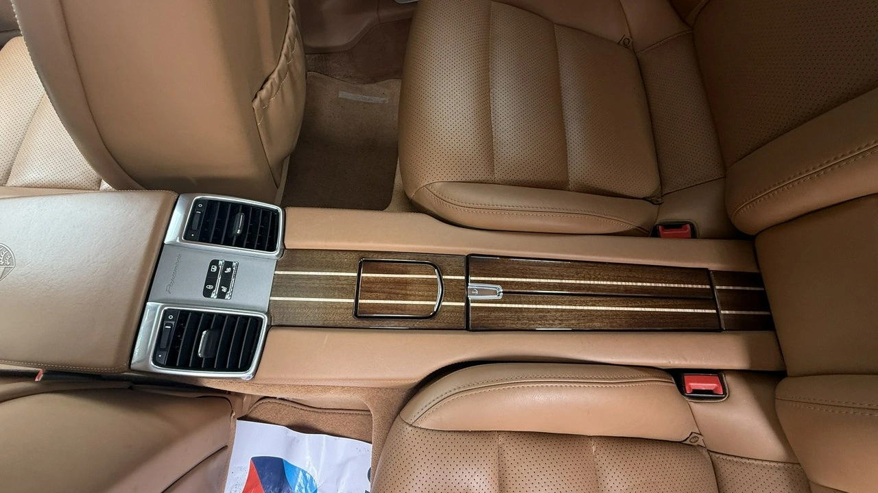 Porsche Panamera - Zdjęcie 30