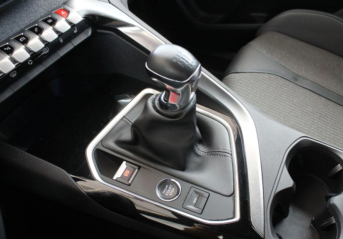 Peugeot 3008 - Zdjęcie 8