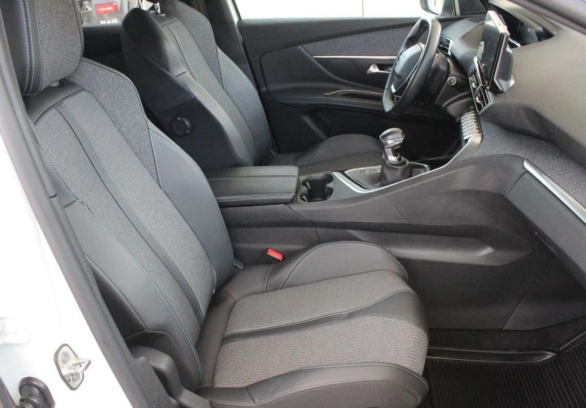 Peugeot 3008 - Zdjęcie 12