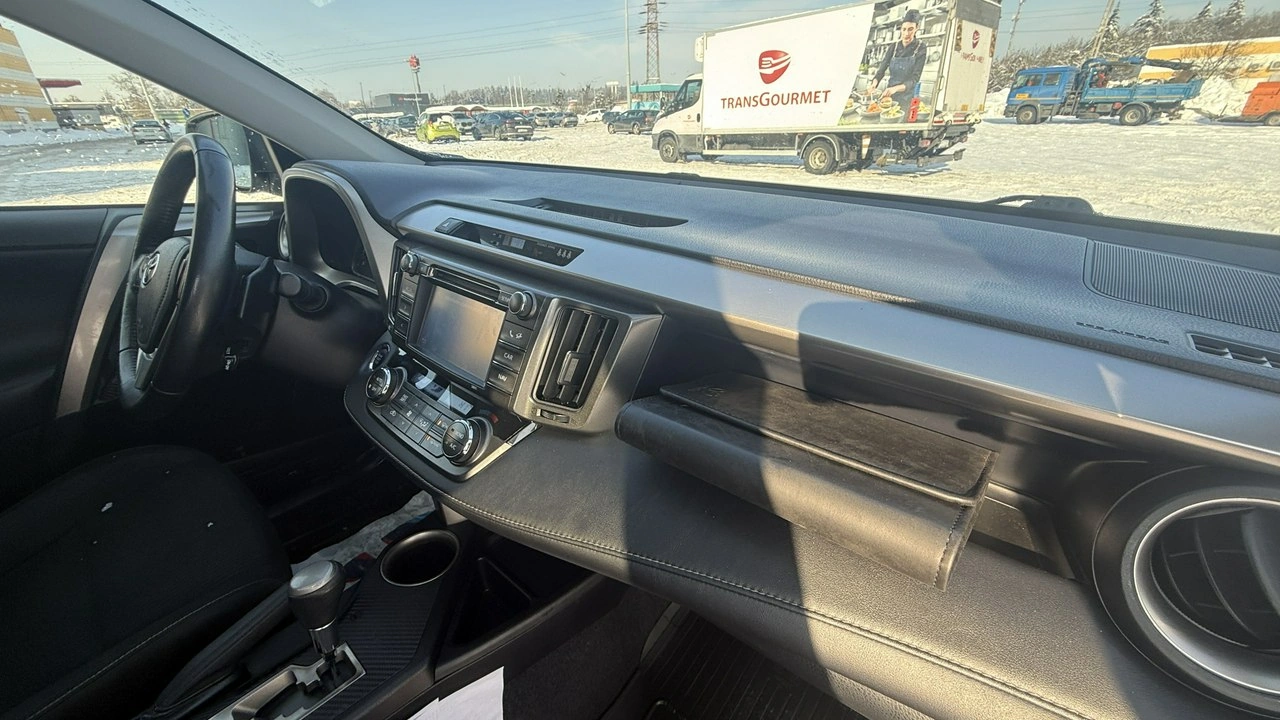 Toyota RAV-4 - Zdjęcie 14