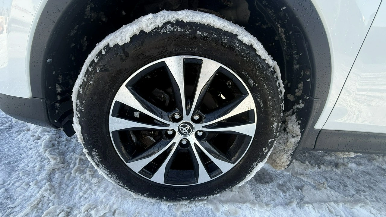 Toyota RAV-4 - Zdjęcie 21