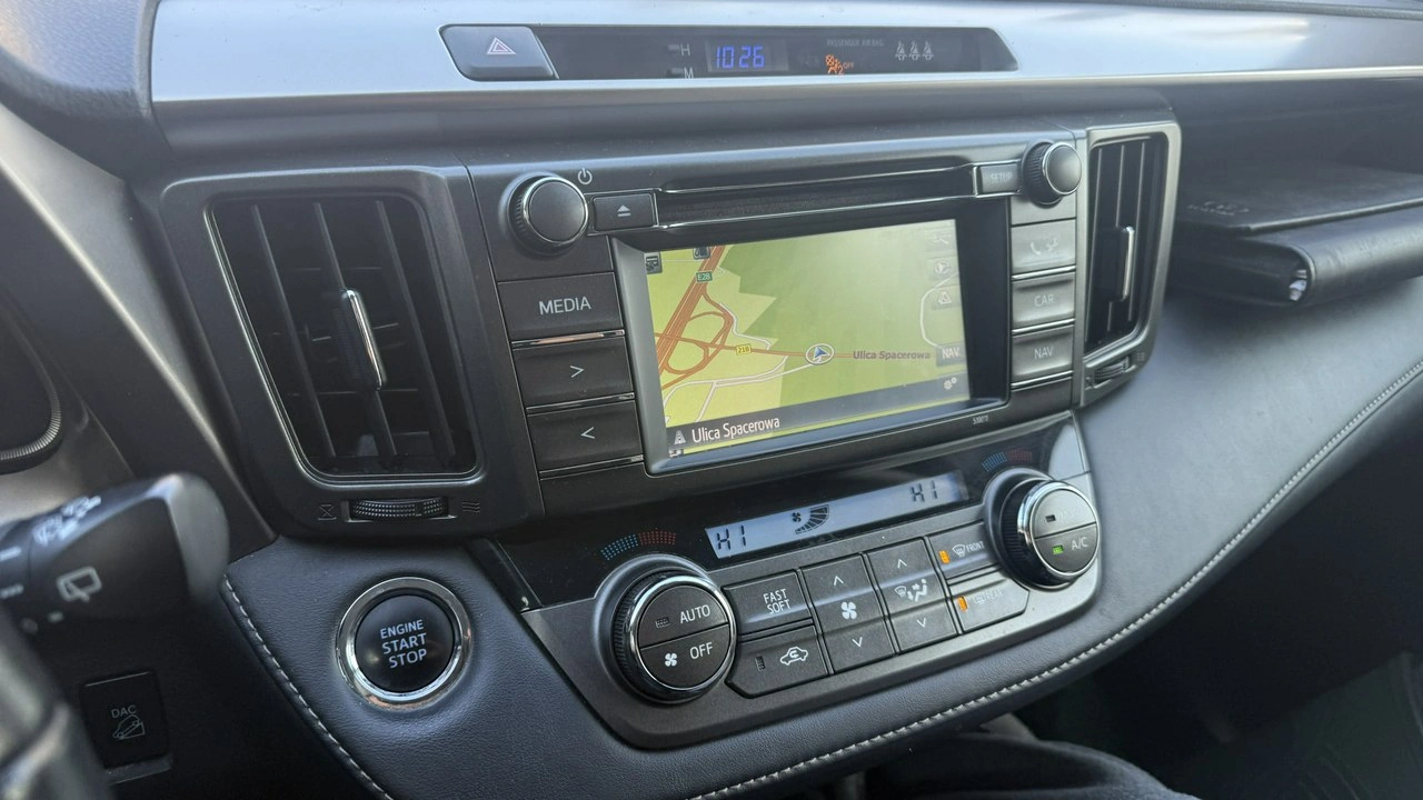 Toyota RAV-4 - Zdjęcie 22