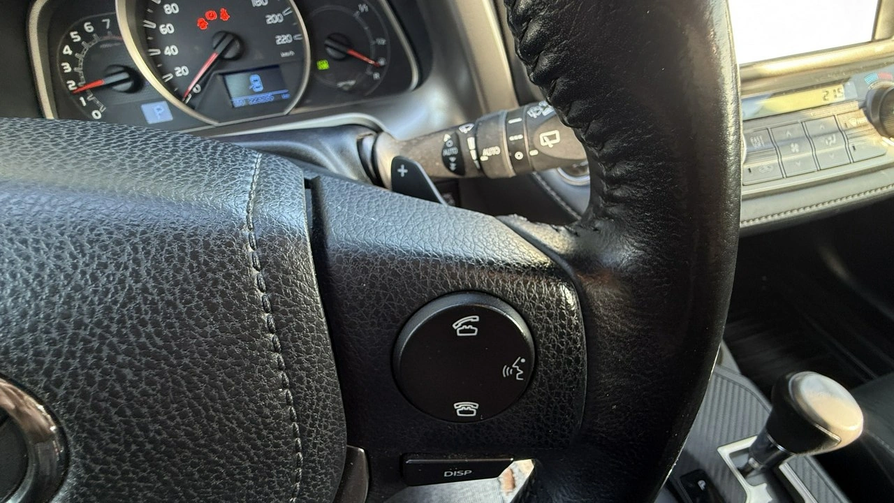 Toyota RAV-4 - Zdjęcie 22