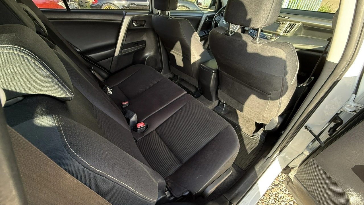 Toyota RAV-4 - Zdjęcie 32