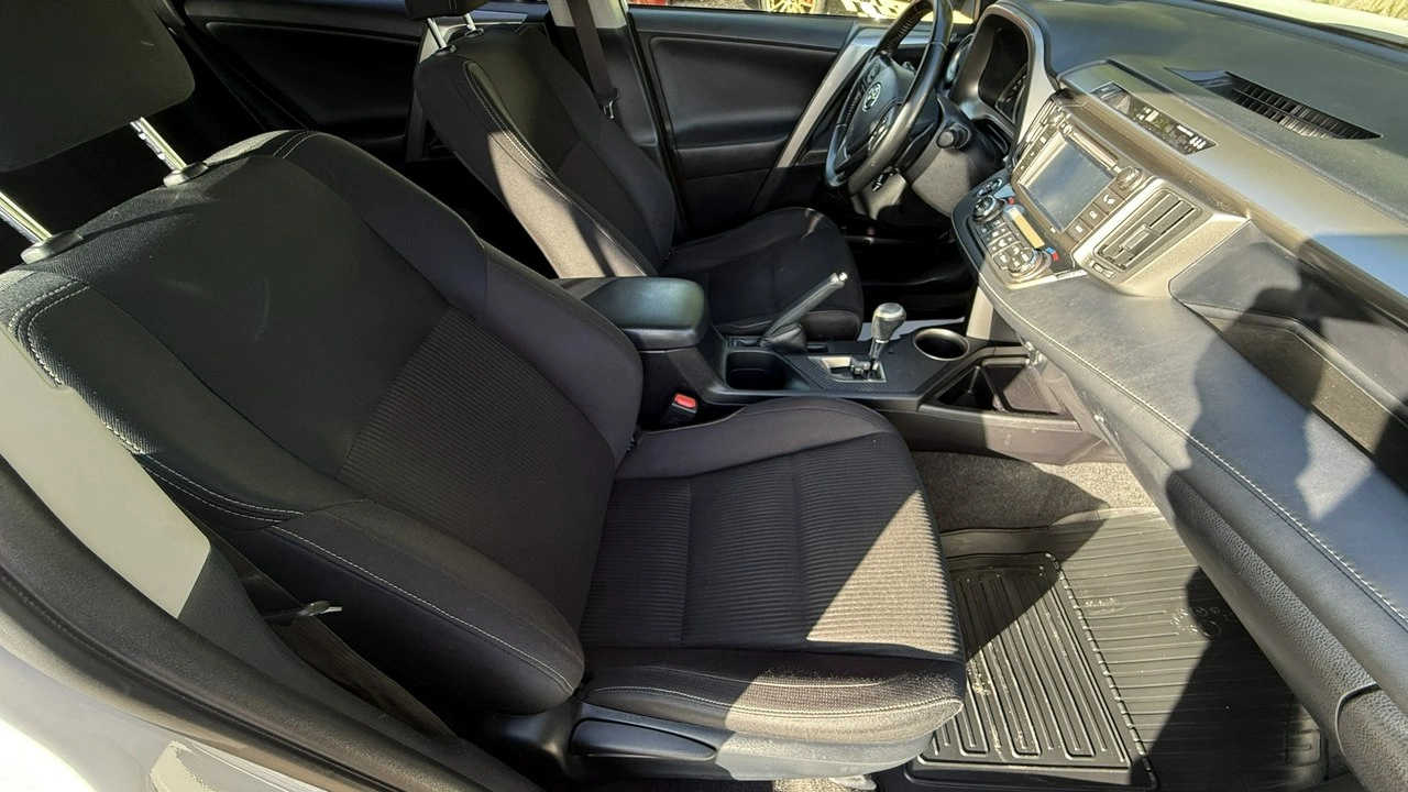 Toyota RAV-4 - Zdjęcie 34