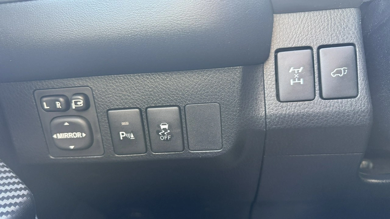 Toyota RAV-4 - Zdjęcie 7