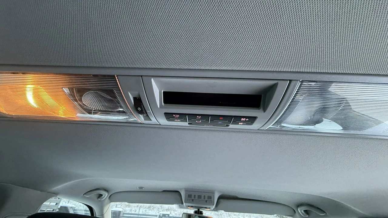 Volkswagen Multivan - Zdjęcie 11