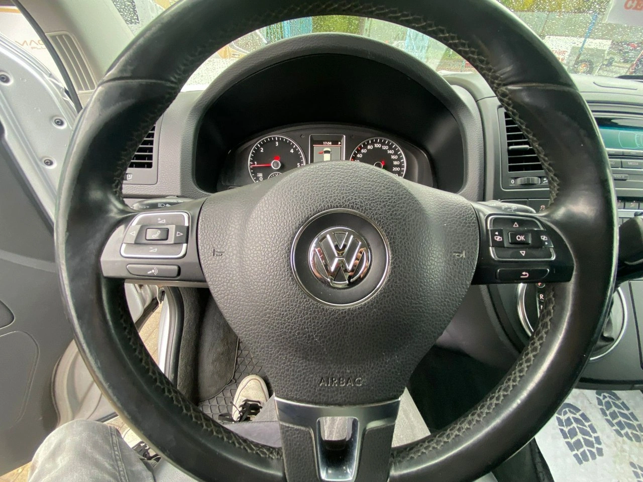 Volkswagen Multivan - Zdjęcie 45