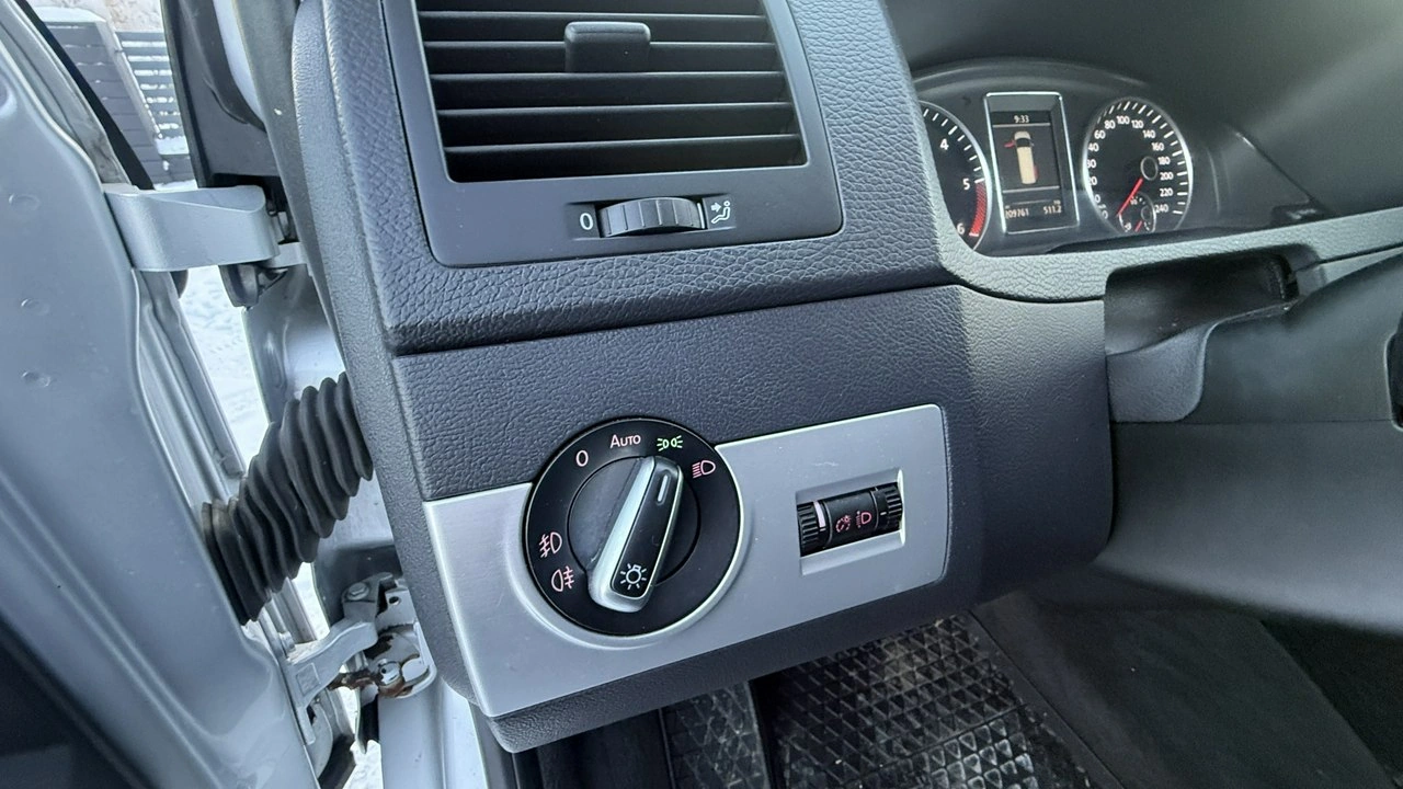 Volkswagen Multivan - Zdjęcie 9