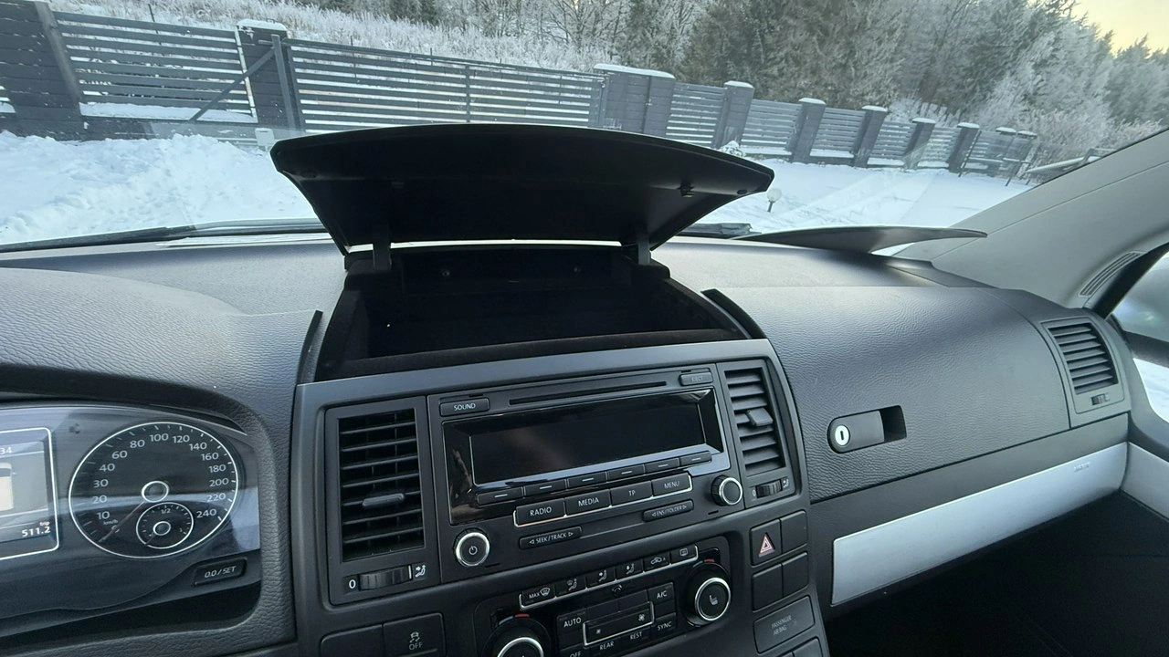 Volkswagen Multivan - Zdjęcie 32