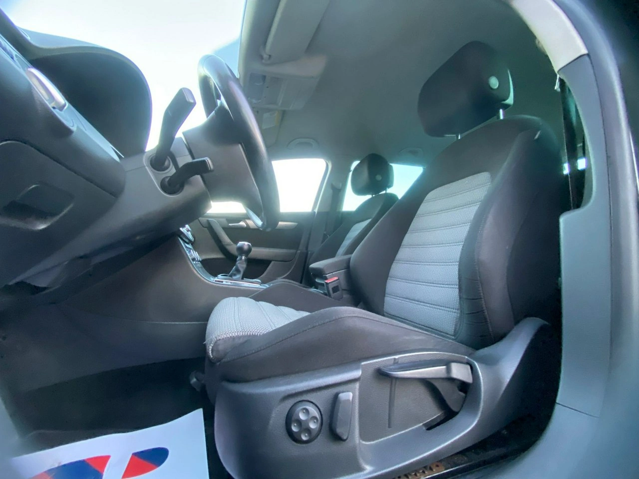 Volkswagen Passat - Zdjęcie 26