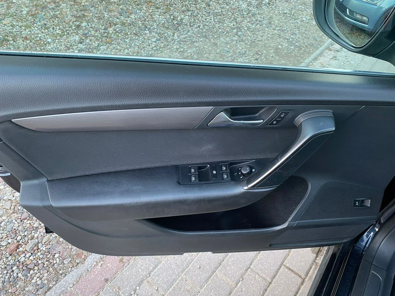 Volkswagen Passat - Zdjęcie 31