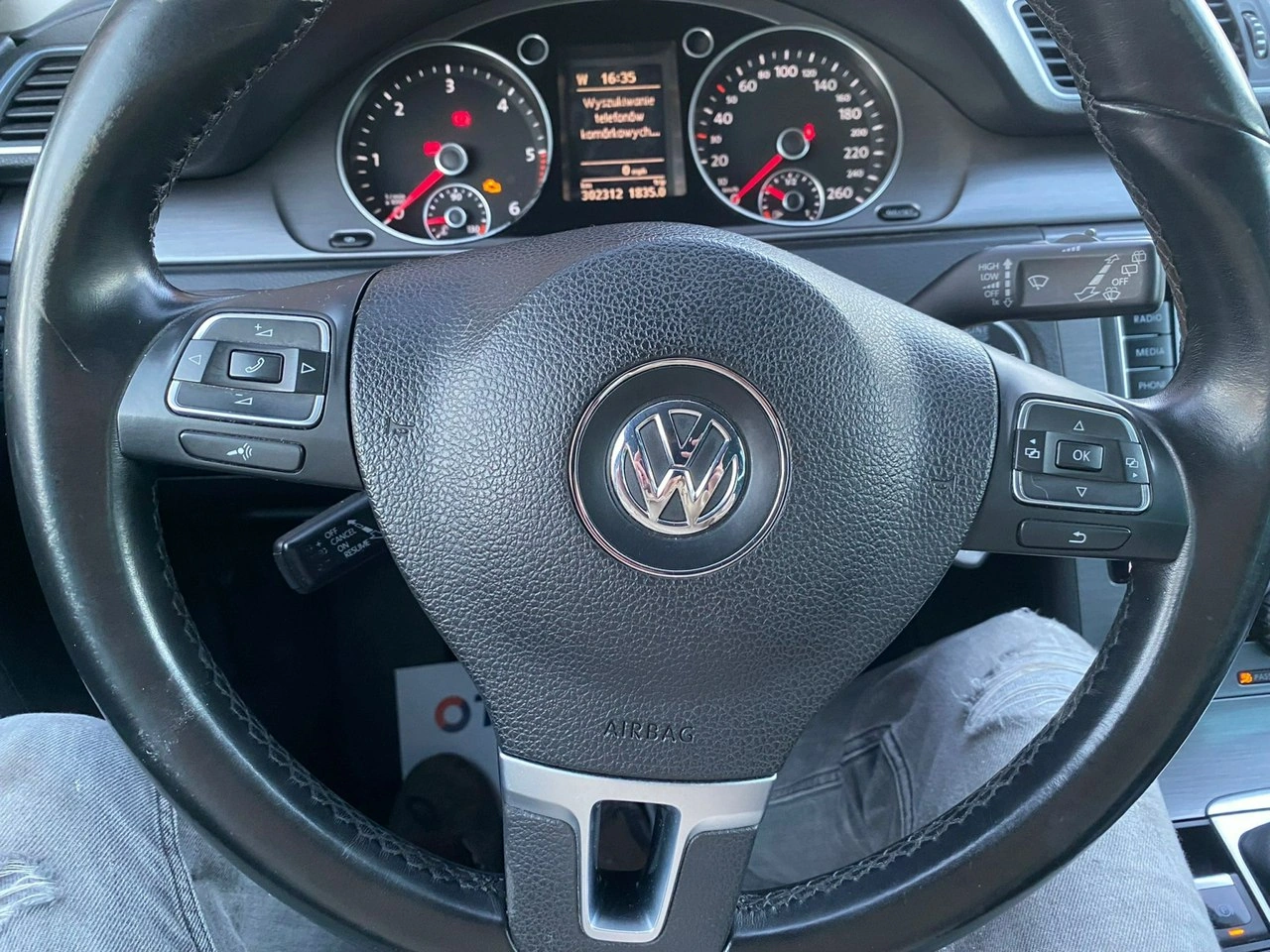 Volkswagen Passat - Zdjęcie 33