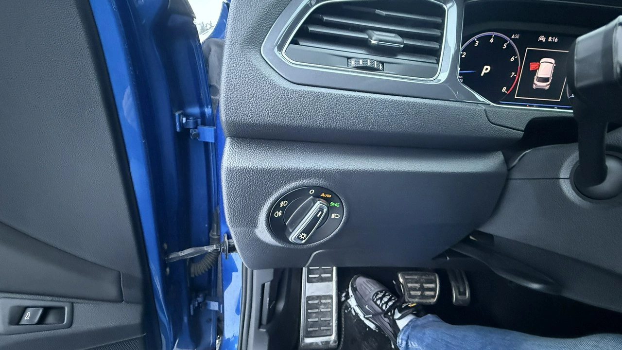 Volkswagen T-Roc - Zdjęcie 14