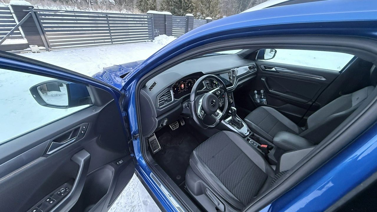 Volkswagen T-Roc - Zdjęcie 15