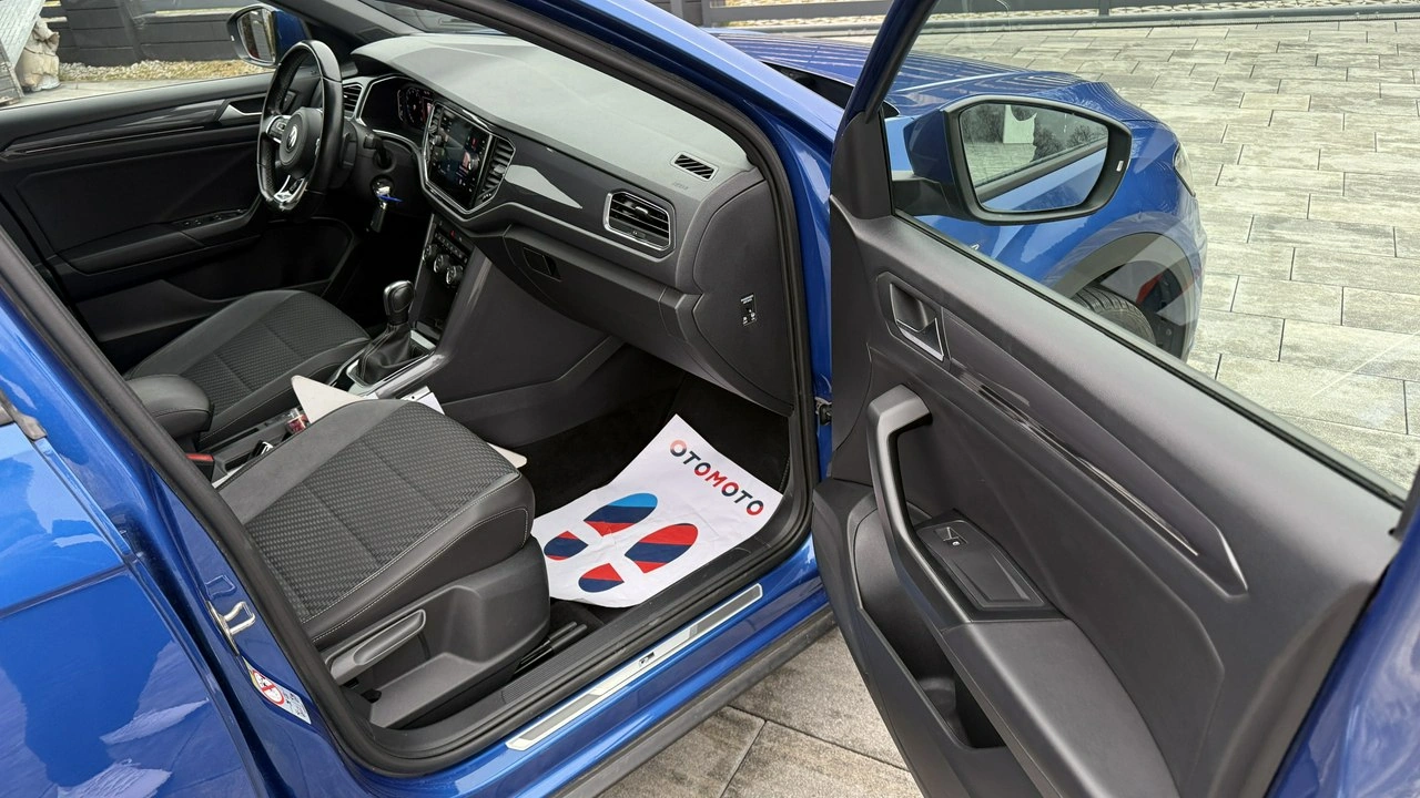 Volkswagen T-Roc - Zdjęcie 16