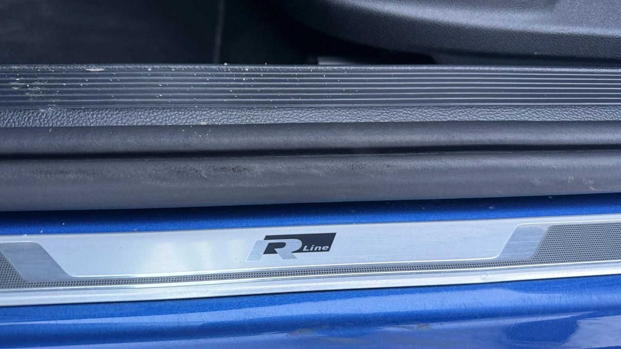 Volkswagen T-Roc - Zdjęcie 16