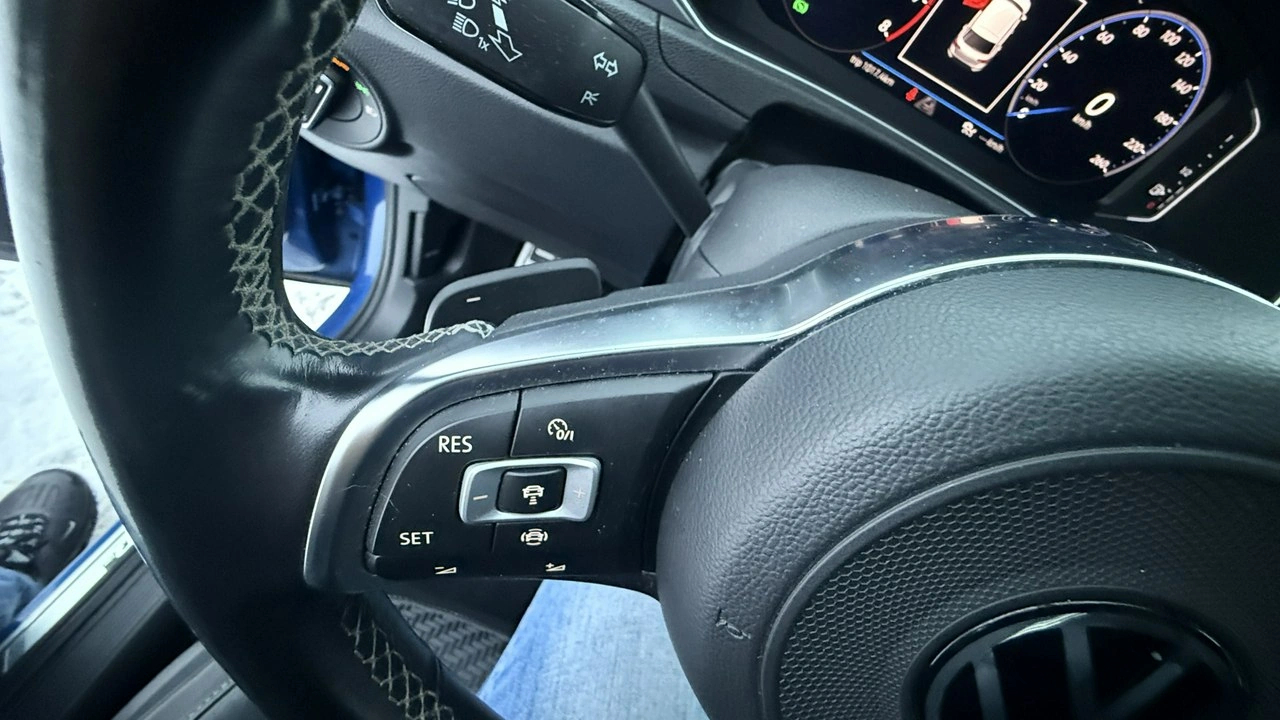 Volkswagen T-Roc - Zdjęcie 17