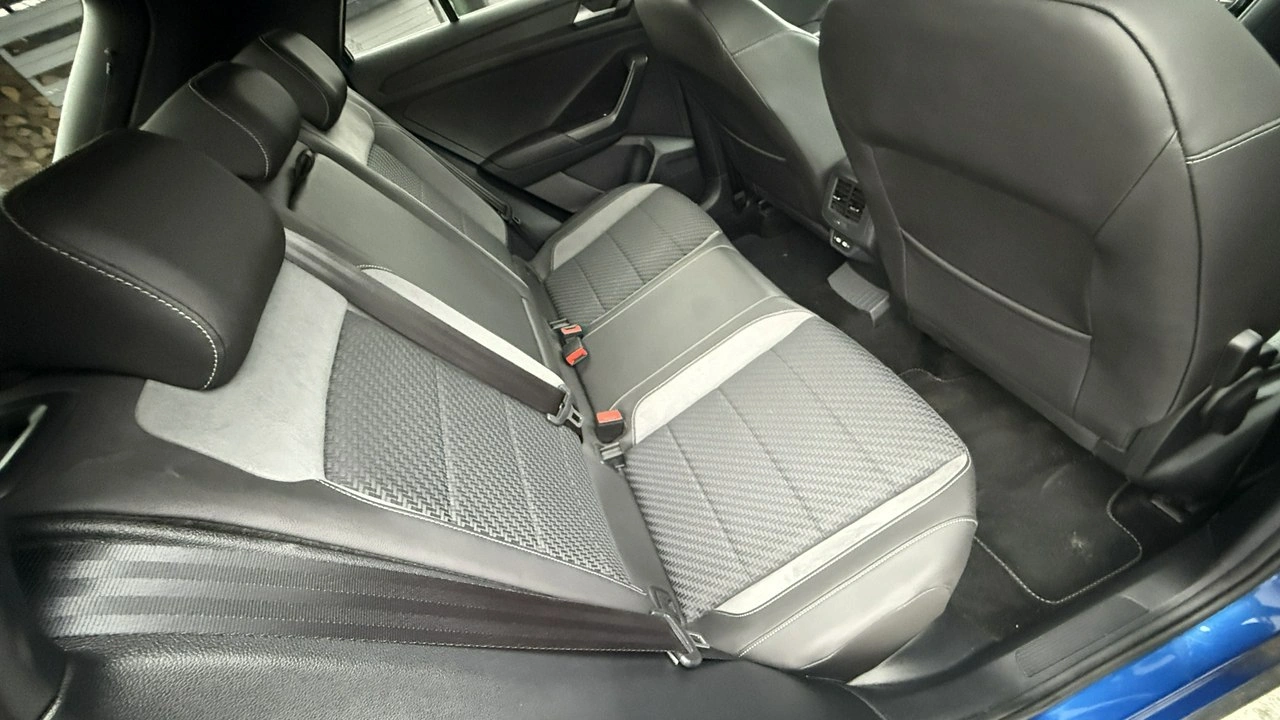Volkswagen T-Roc - Zdjęcie 18