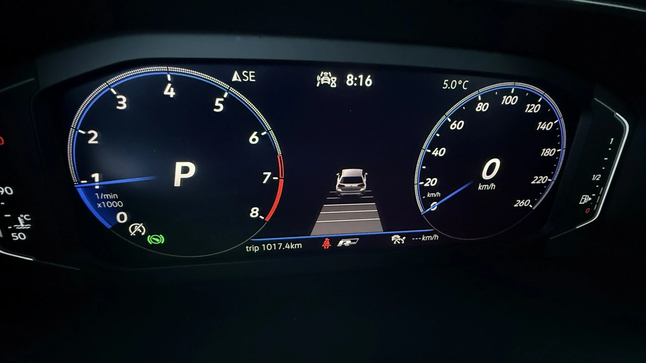 Volkswagen T-Roc - Zdjęcie 21