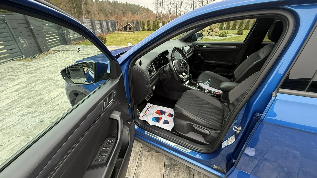 Volkswagen T-Roc - Zdjęcie 24
