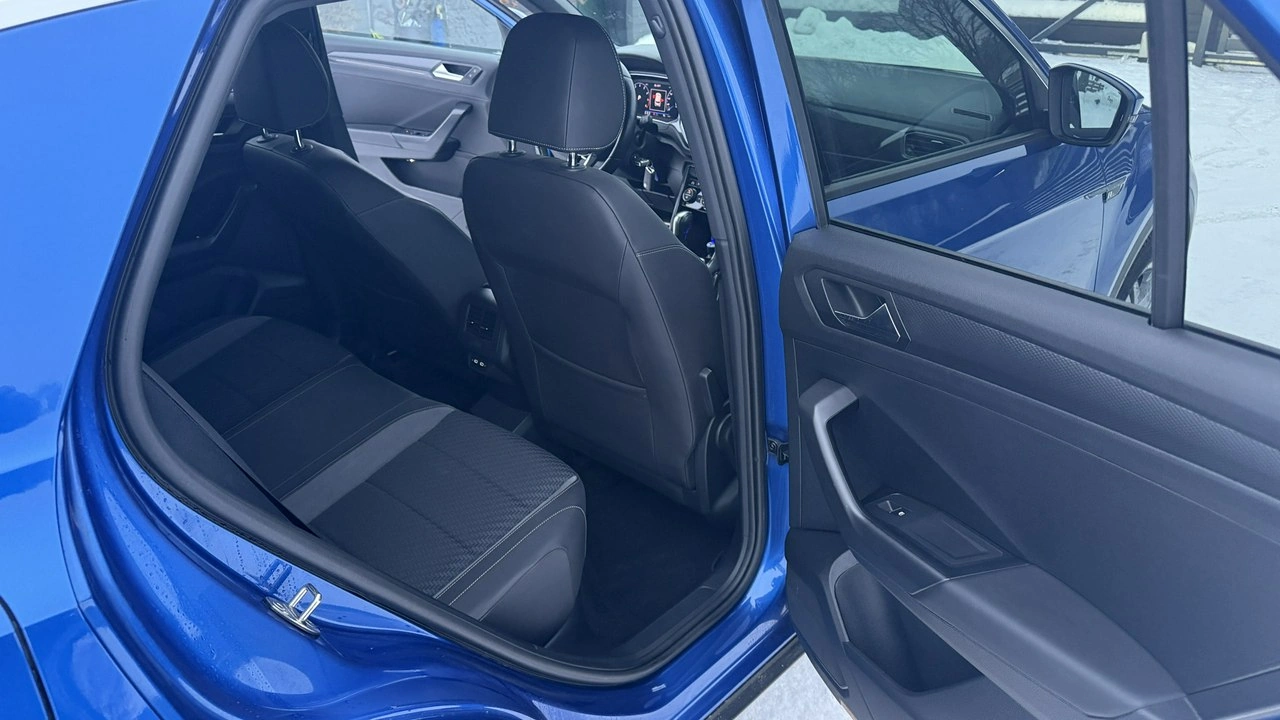 Volkswagen T-Roc - Zdjęcie 29