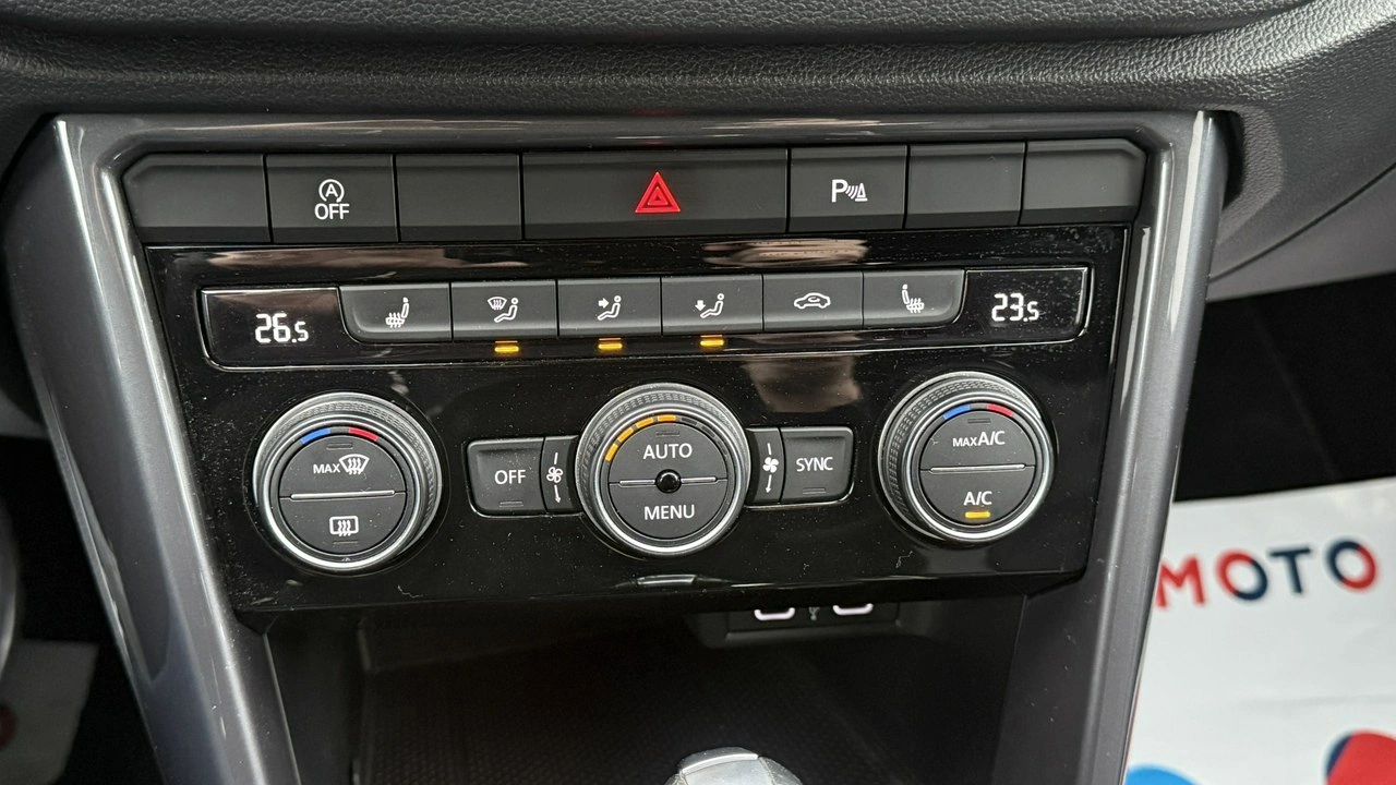 Volkswagen T-Roc - Zdjęcie 39